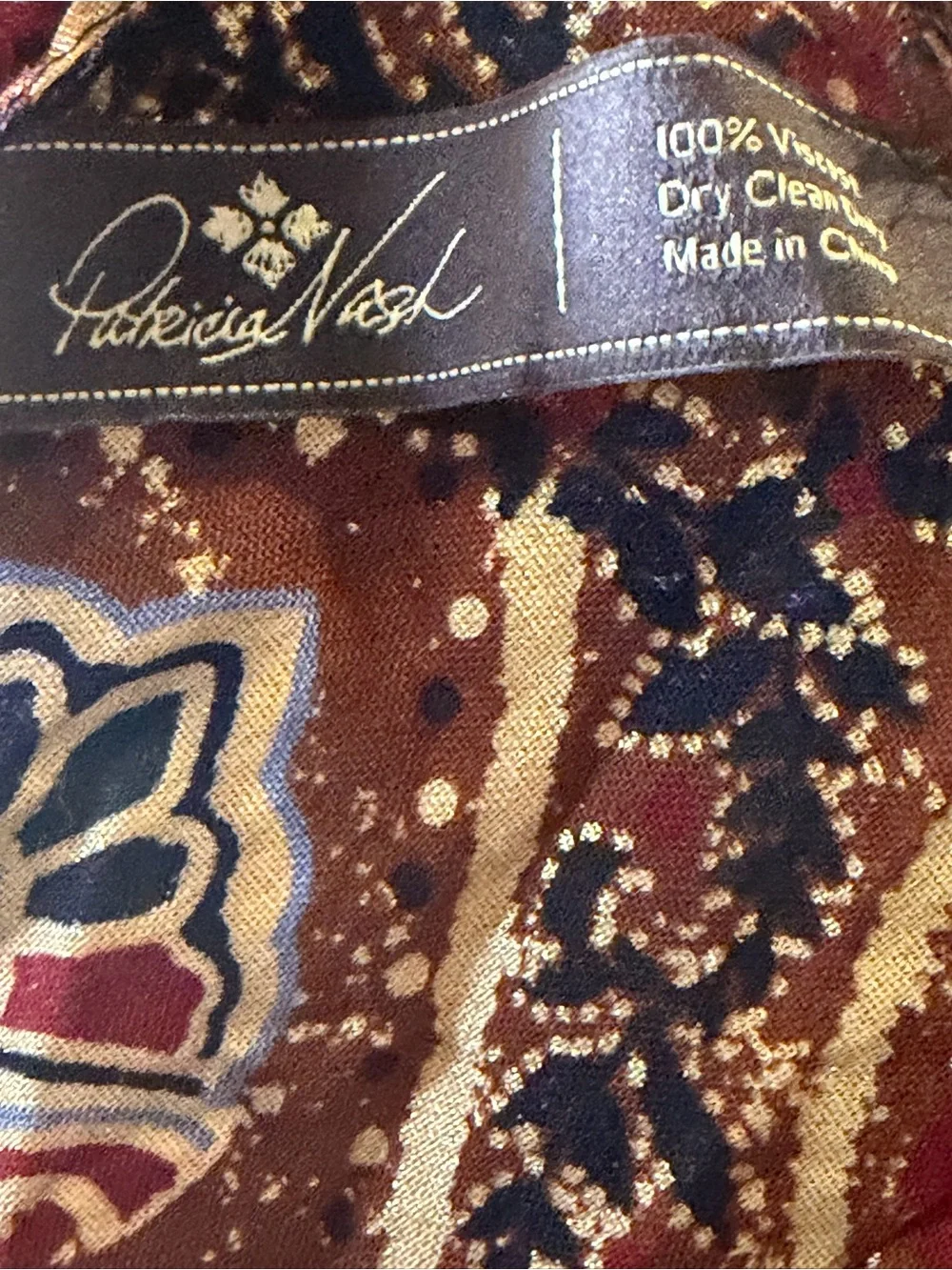 Patricia Nash Scarf Wrap Brown Metallic Gold Medallion Floral 100 Viscose NWOT